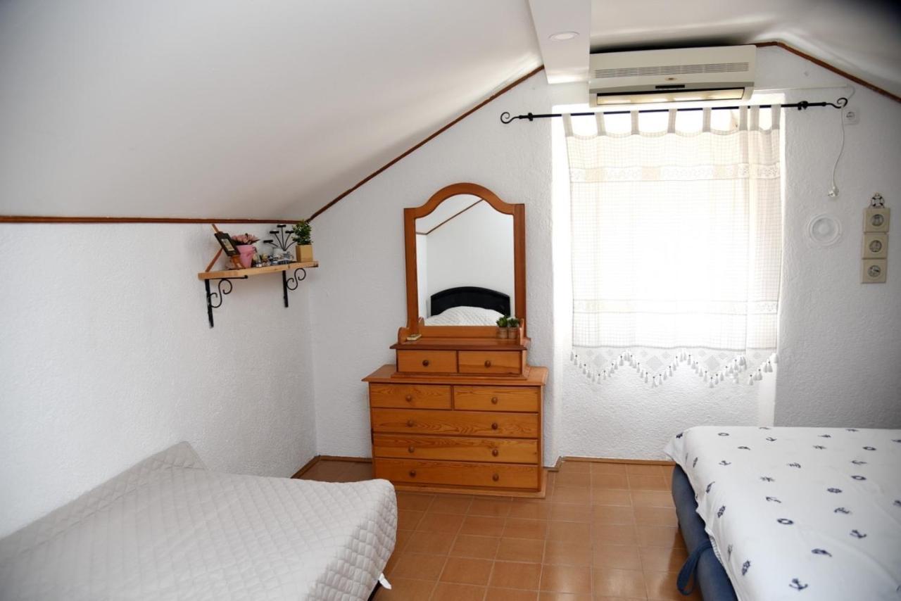 Mansarda Apartment Kotor Luaran gambar
